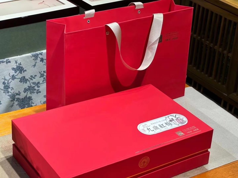 九曲红梅制作五步骤从青叶采摘、萎凋、揉捻、发酵、干燥