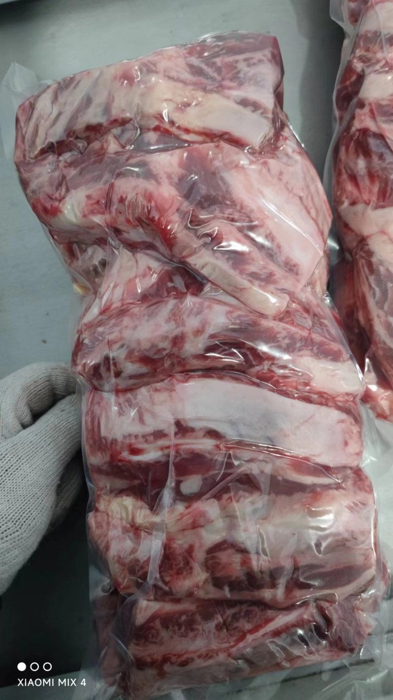 牛腹肉条，肋条肉，谷饲精修产品，口感好，适合餐厅炖煮烧烤