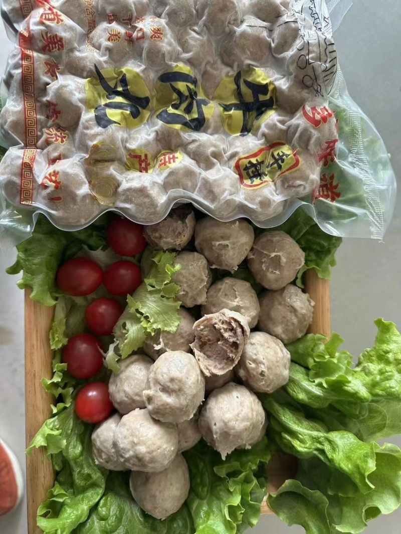 潮汕风味牛肉丸肉质紧实细腻口感Q弹润滑纯鲜牛肉制作