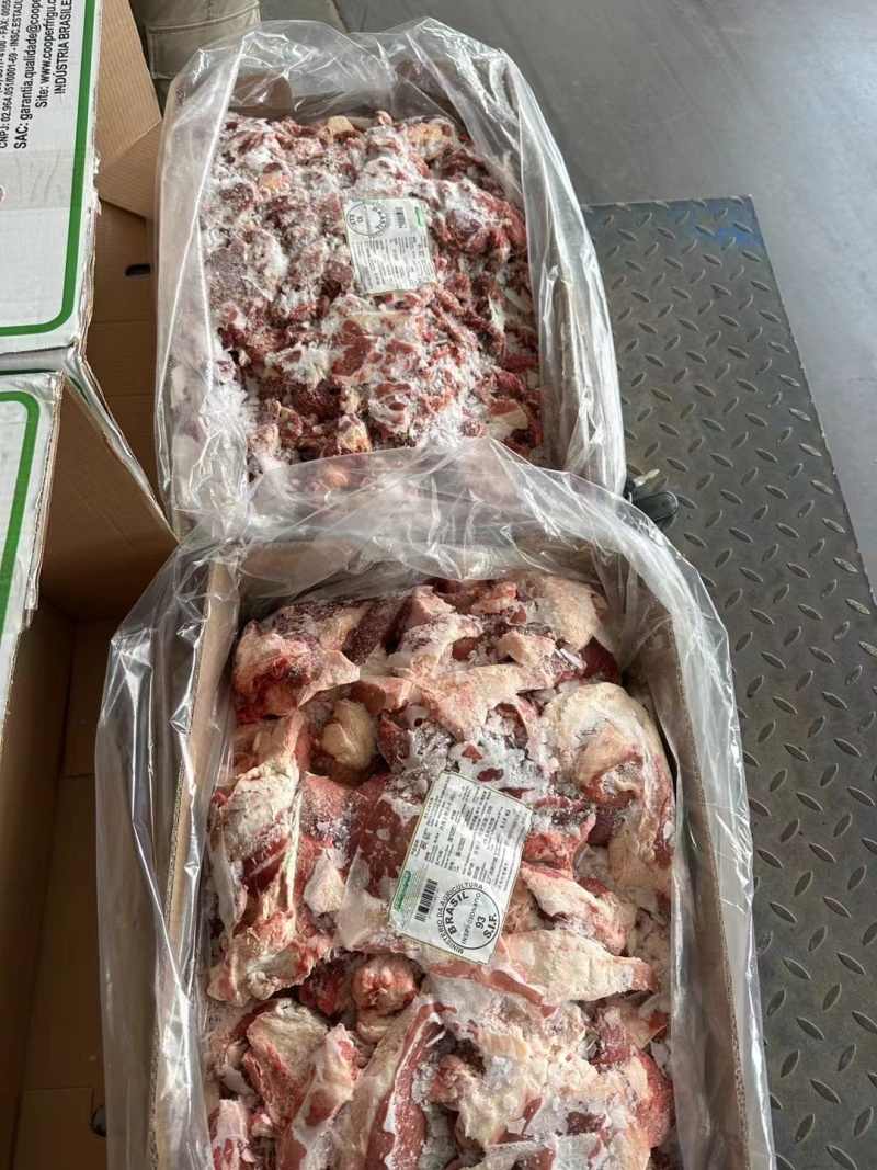 牛肉，纯干精选大块牛碎肉，牛刮骨肉