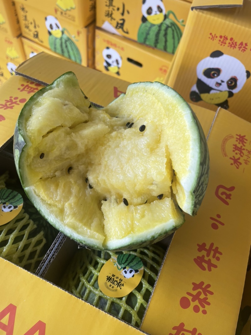 特小凤西瓜上市中，供应：市场电商社区团购，保质保量