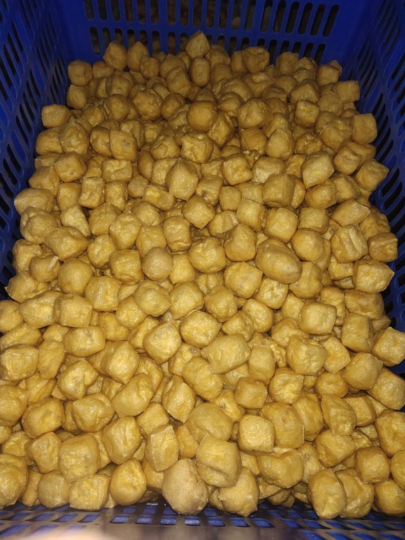 白豆腐，嫩豆腐，五香豆腐干，油豆腐