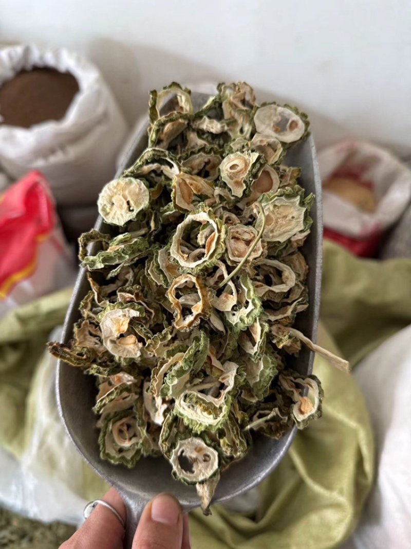 苦瓜干苦瓜片苦瓜茶广西苦瓜实拍选装货发货如图