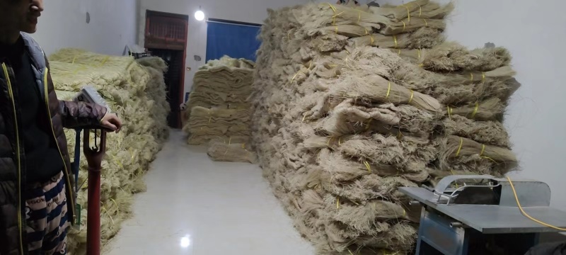 纯红薯粉条，纯手工无添加，自产自销。不含胶，颜色可定制