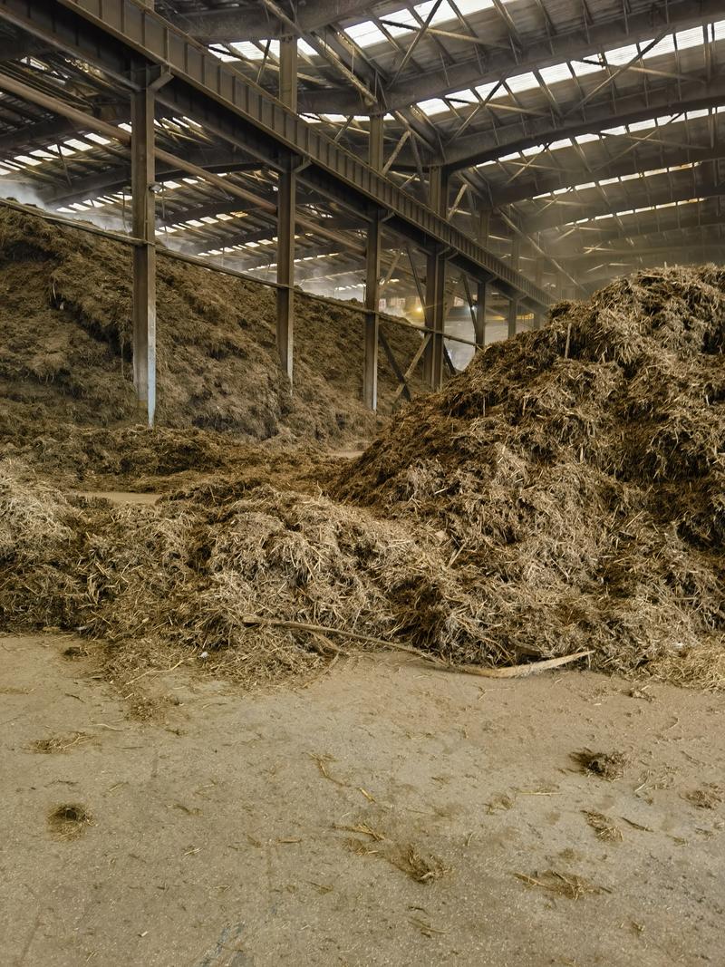 纯草木灰肥料厂家直销，有机肥钾肥、防虫、疏松土壤调。