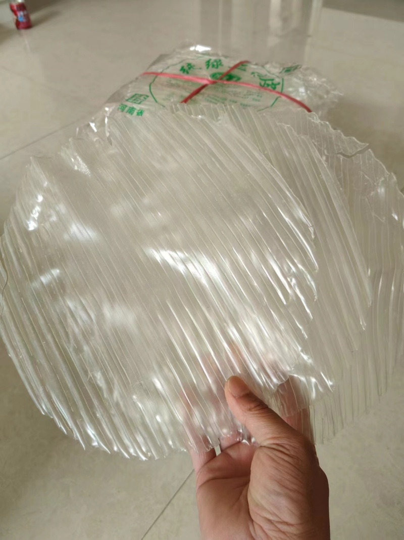 精品绿豆粉皮，只有绿豆和水，源头加工，无添加剂天然产品