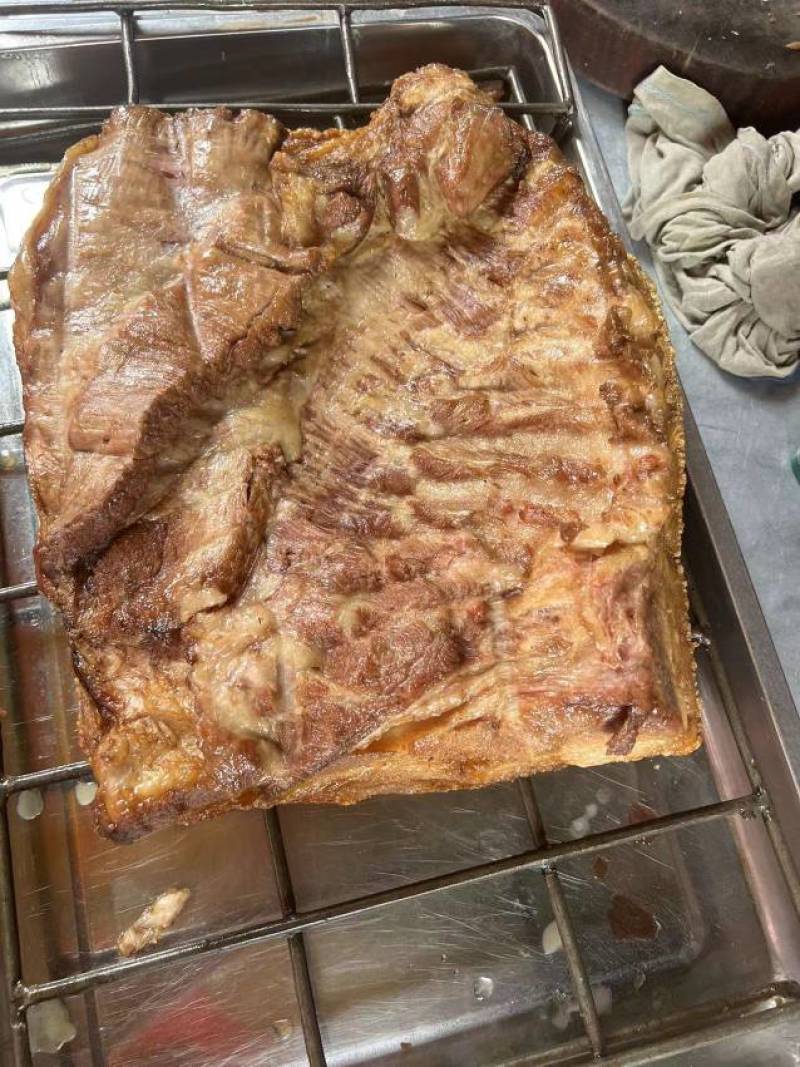 广西土猪扣肉，肥瘦相间。五香可口土猪肉一手货源