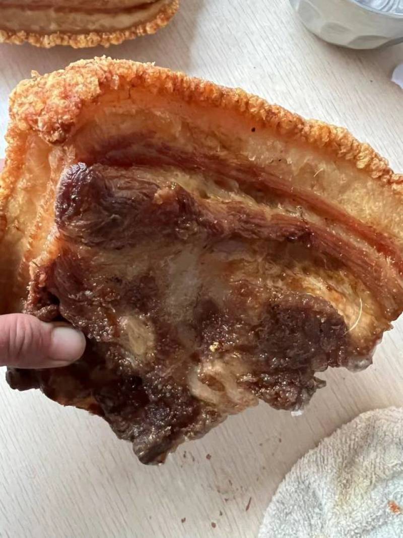 广西土猪扣肉，肥瘦相间。五香可口土猪肉一手货源