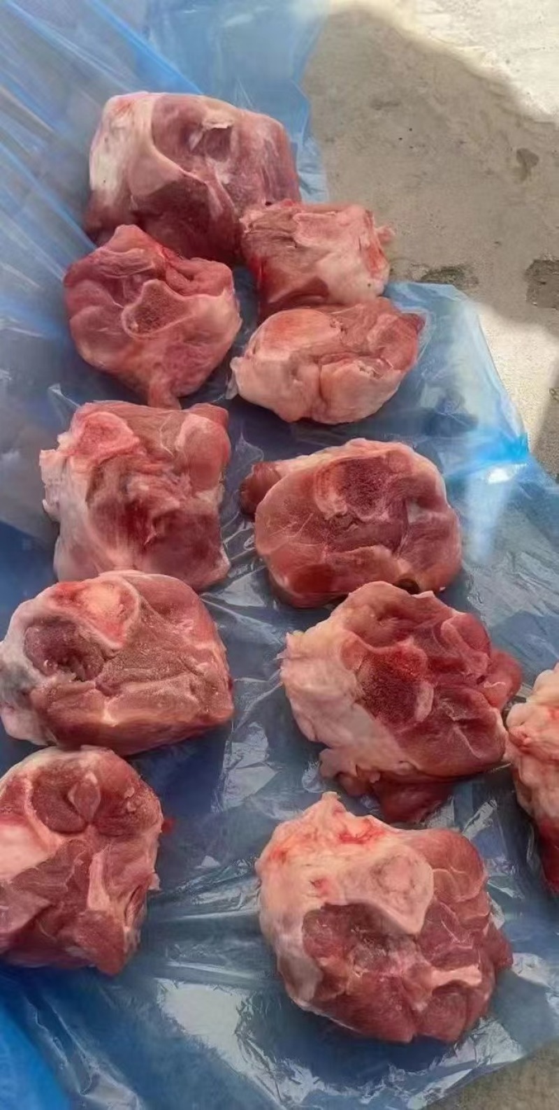 网红去皮小肘子