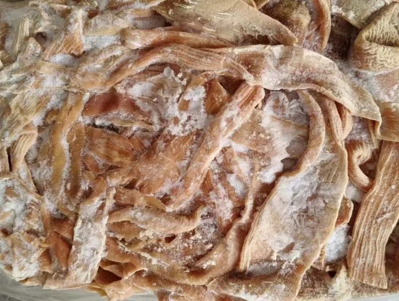 无油牛大肠，豁开处理的非常干净，没有任何杂质。