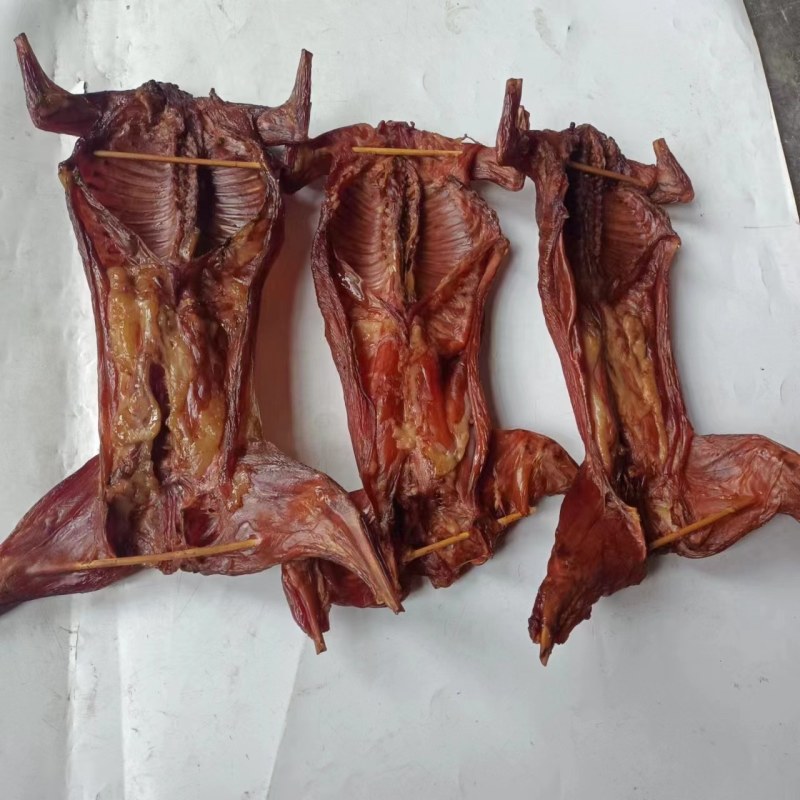 川味特产烟熏整只腊兔子批发腌腊制品批发可代发