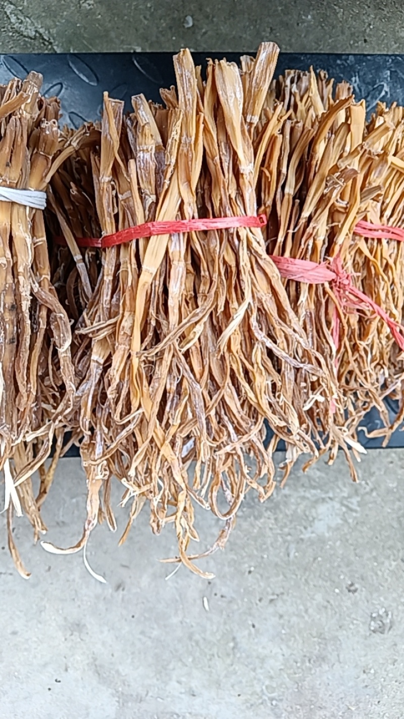 小笋干，太阳晒的小笋干，柴火烤的小笋子。各位大佬需要的下单付