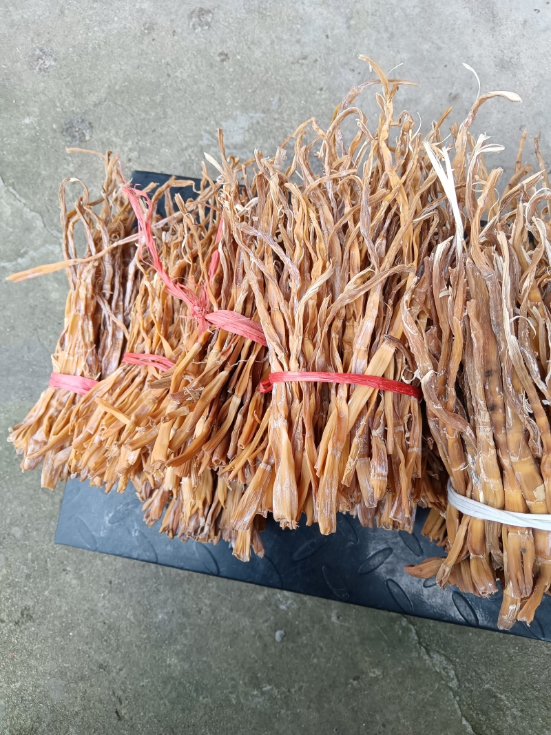 小笋干，太阳晒的小笋干，柴火烤的小笋子。各位大佬需要的下单付