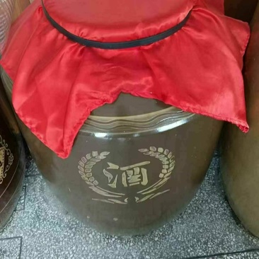 清香型散装玉米高粱酒固态发酵酒坊直营50度52度55度