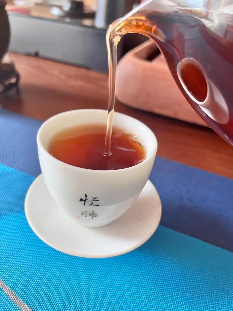 忙肺古树熟茶