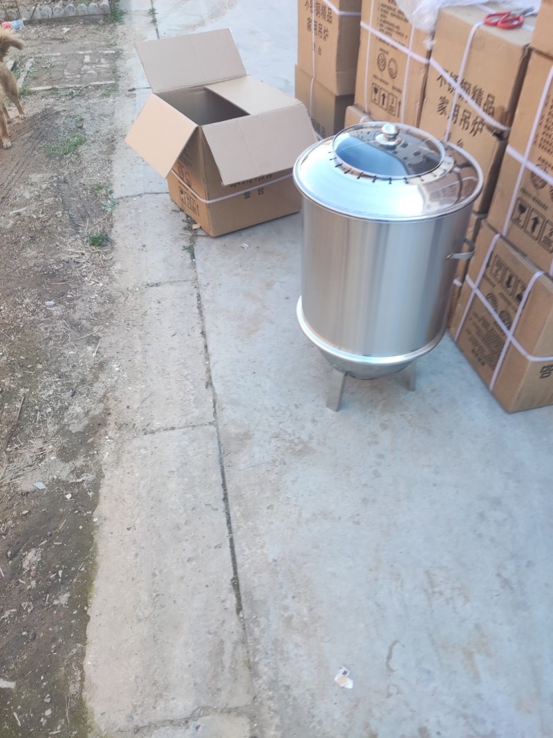 烧烤用具，不锈钢烧烤吊炉，做工好，使用方法简单，结实耐用