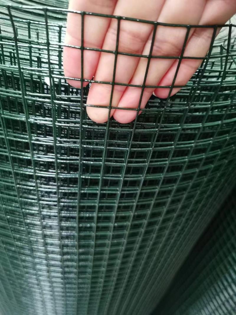 养殖网小孔护栏网围栏网养殖网小孔护栏隔离栅栏