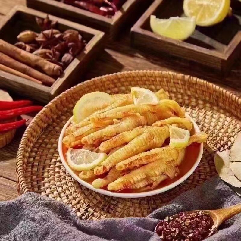 柠檬，蒜香，香辣，藤椒等种四种口味鸡爪任你选择