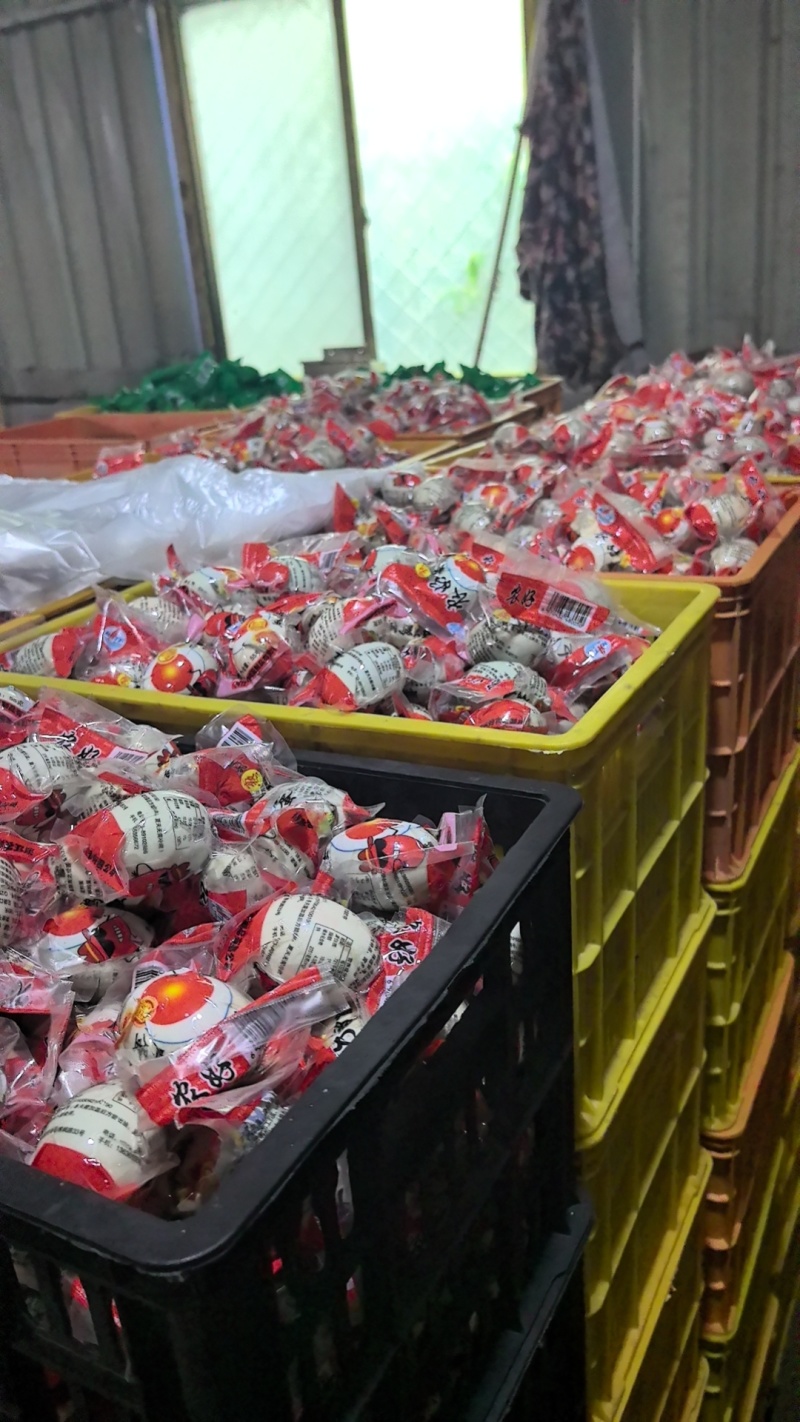 咸鸭蛋古法腌制流油咸放养纯粮食投鸭蛋一手货源常年产品稳定