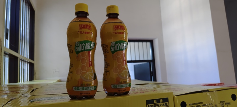 王老吉，柠檬茶