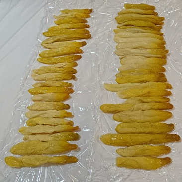 广西玉林市博白县东平特产：黄瓜皮（粽）、芋苗（荷）。