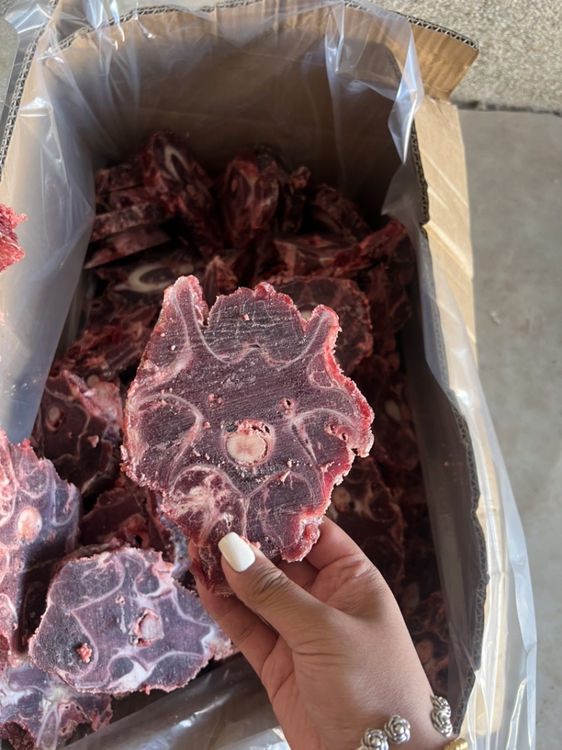 【推荐】牛脖骨厂家直发基地直供品质保证全年供货