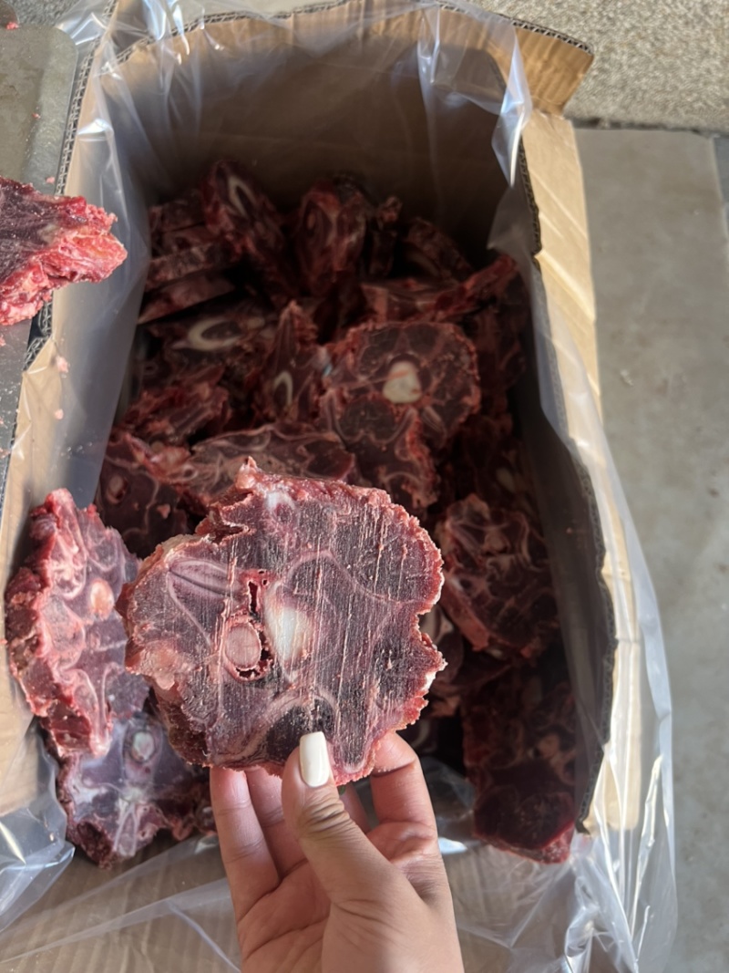 【推荐】牛脖骨厂家直发基地直供品质保证全年供货