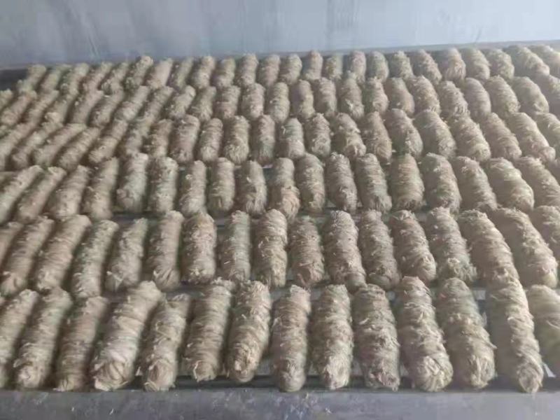 卷肠苦肠解冻卤制入味即可食用