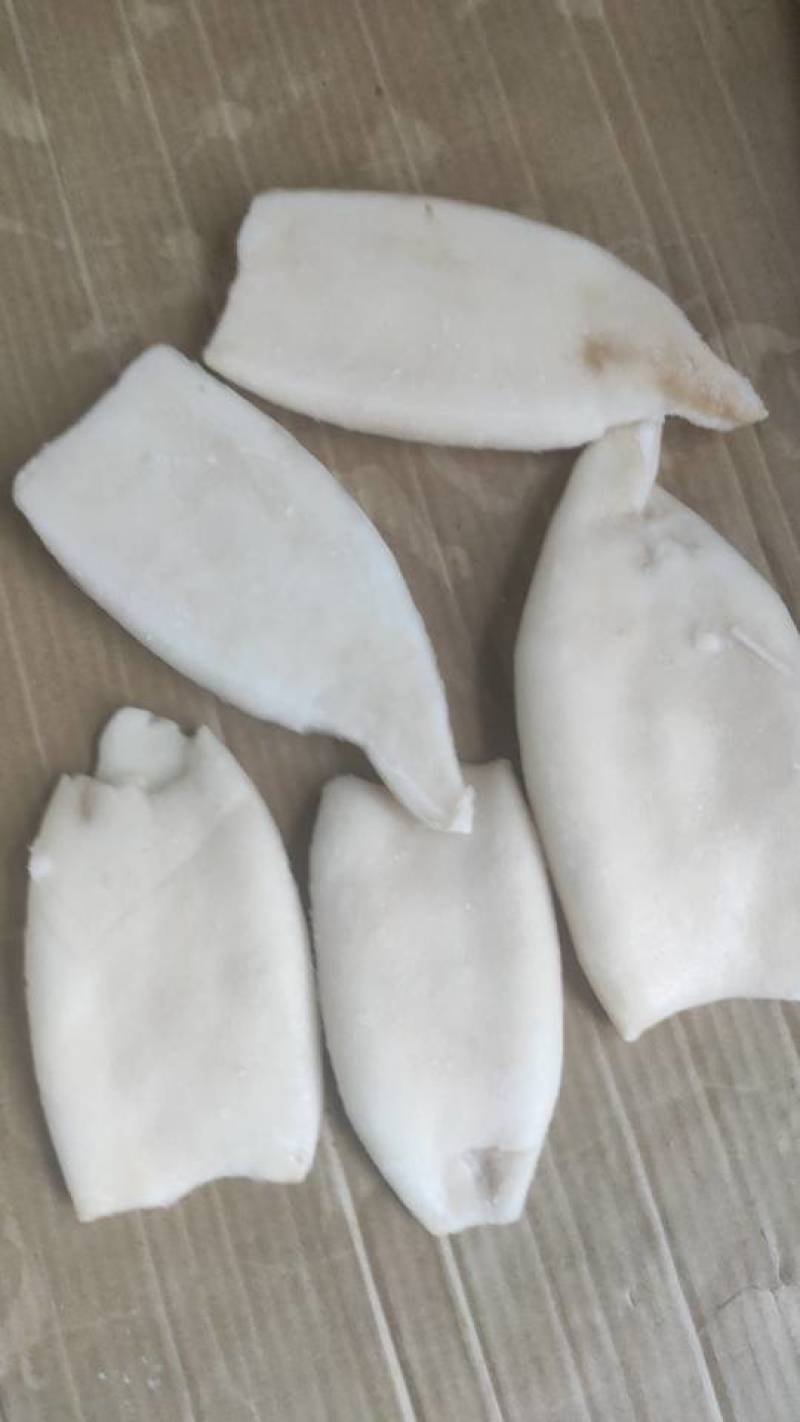 新鲜鱿鱼筒，海鲜美味，健康营养，量大优惠，速来选购！