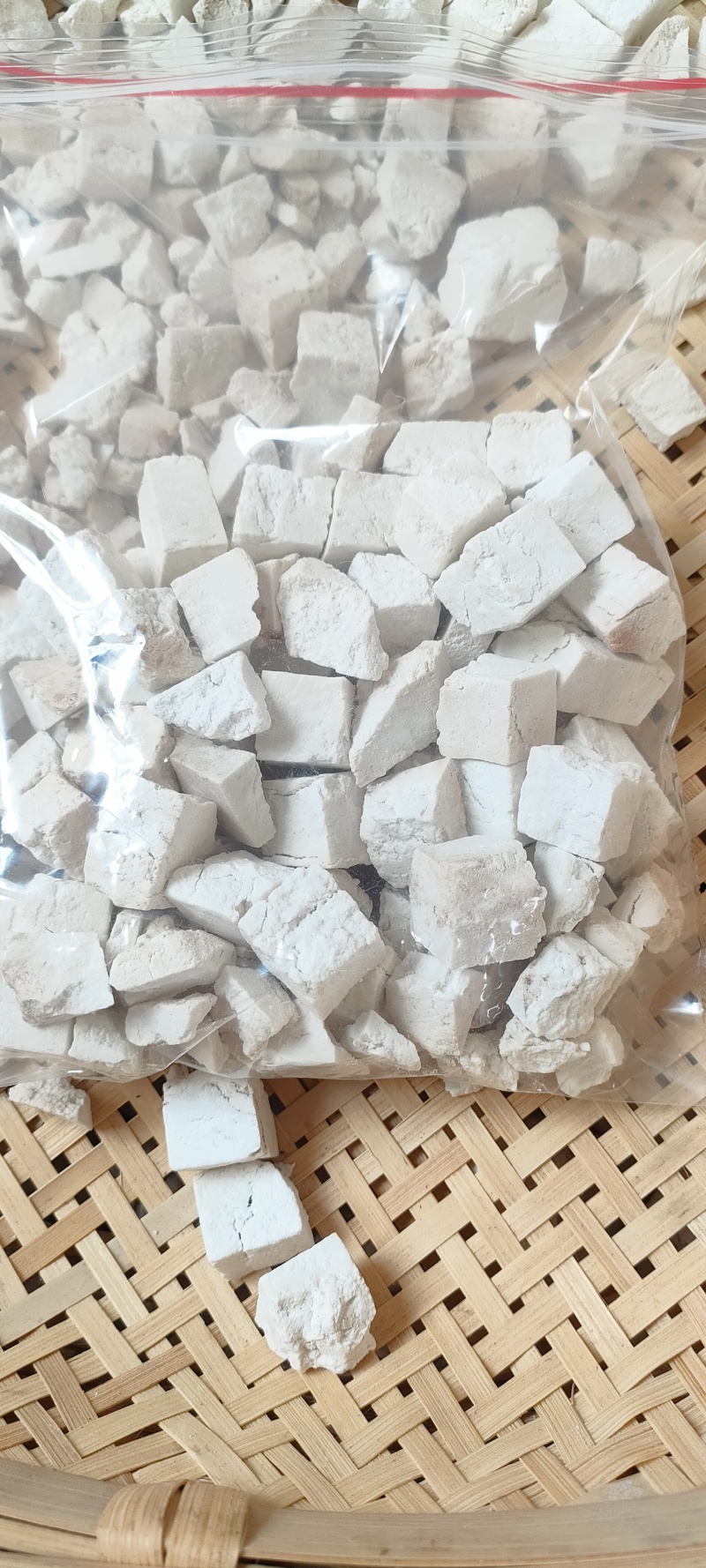 云南精品野生茯苓，规格齐全，价格真实，货量充足欢迎选购
