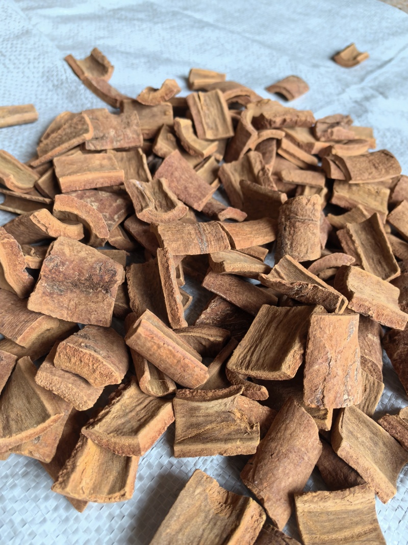 烟桂，桂段，桂碎，中通，优质桂皮
