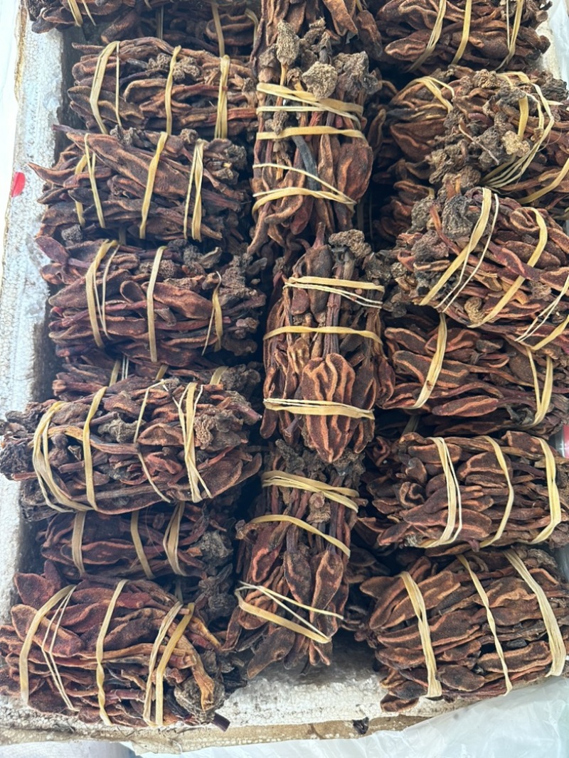 回春草，235克至300之间一扎，特价🉐66元，包邮