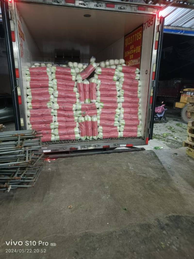 新鲜白菜，农家直供，品质保证，单颗3到5斤，黄心菜