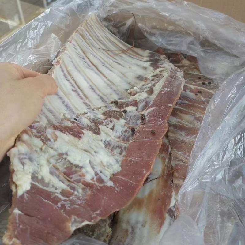青猪花椒腊排骨品质好货30斤一件批发腌腊制品全系列批发