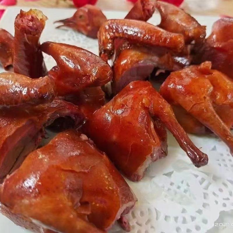 【脆皮流汁乳鸽】脆皮乳鸽