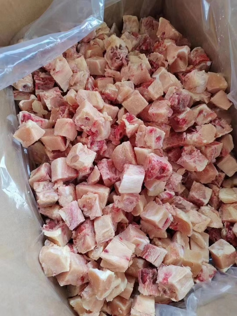 三黄鸡鸡块鸡肉质量保证量大从优欢迎咨询