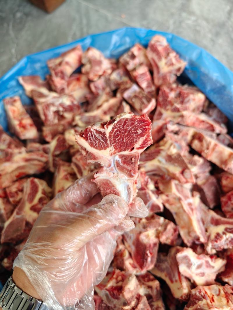 牛脊骨块