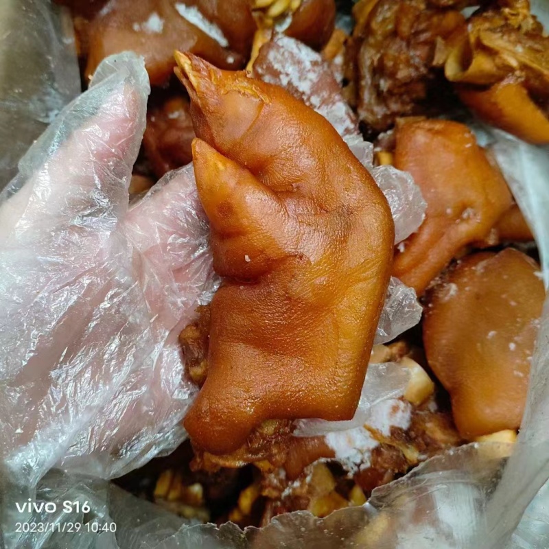 精品熟食猪蹄口感好营养价值高量大从优可视频看货
