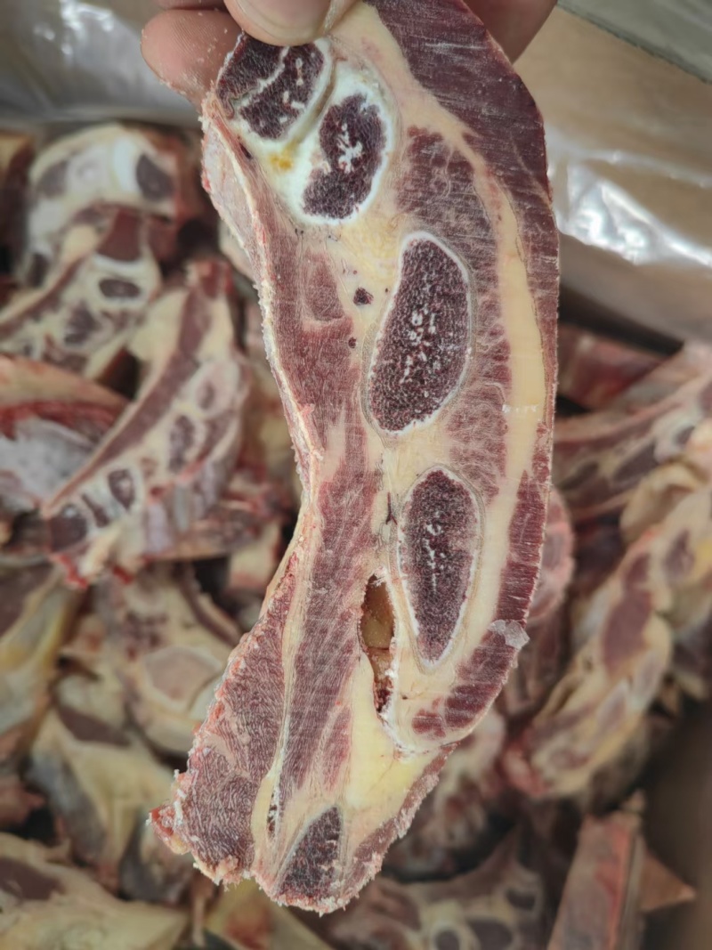 满肉牛腩排，牛腩排，可以替代牛排。。。。。