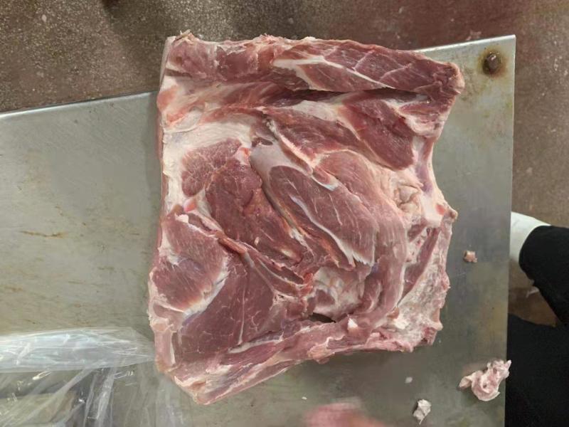 肥猪带皮后上肉，也称后五花