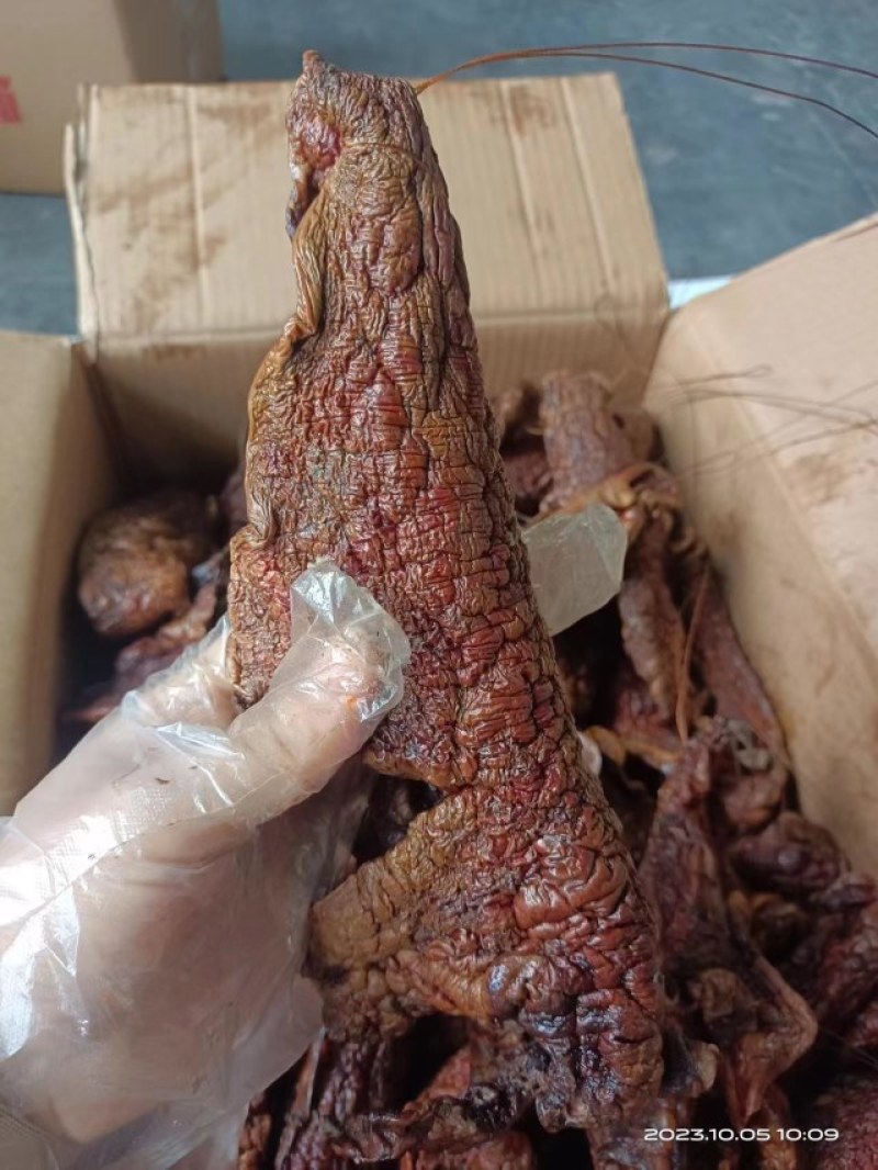 【腊肉】烟熏腊心肺餐饮食材批发20斤一件腌腊制品厂家直销