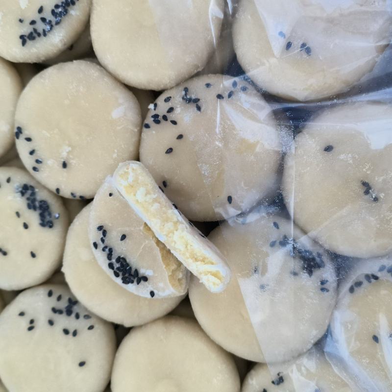 【甜点】绿豆饼，红豆饼等生坯批发大量现货欢迎电联