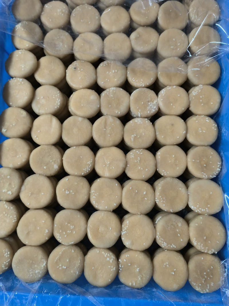 【甜点】绿豆饼，红豆饼等生坯批发大量现货欢迎电联
