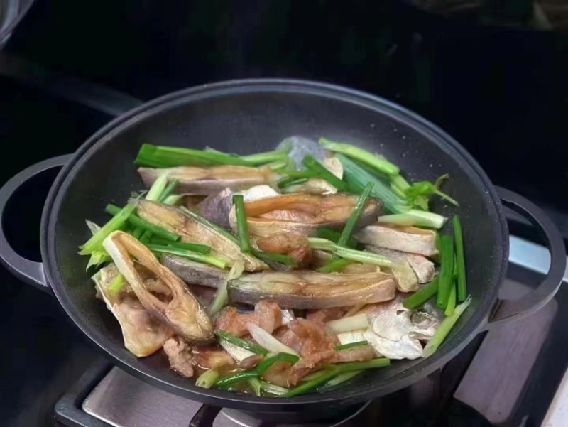 金鲳鱼干自家晒制长期有量批发多规格
