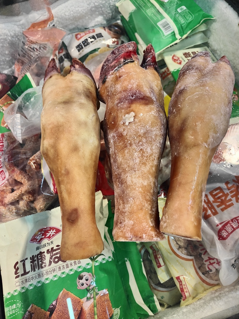 火烧牛脚，带骨，半去骨的都不贵，欢迎支持