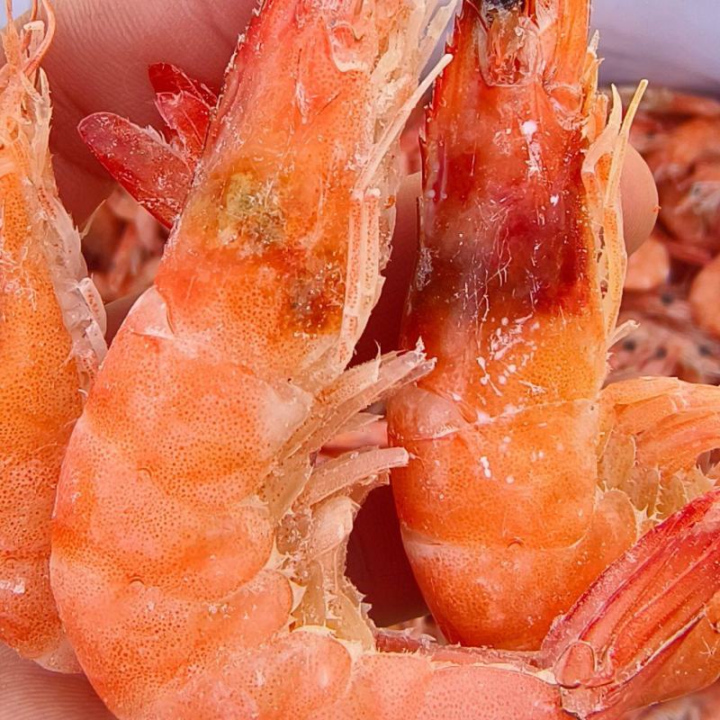 盐田大对虾煮熟后冷冻而成，肉质鲜嫩可口，直接可以食用。