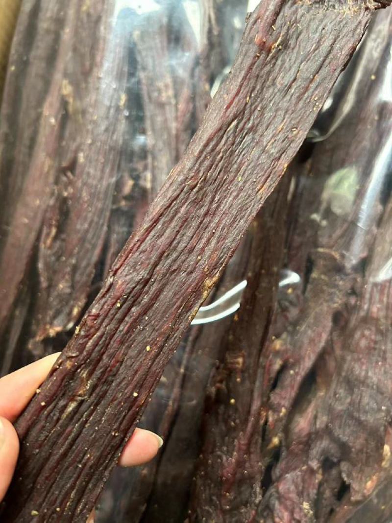 风干牛肉牛肉干五香麻辣肉干卤味口感好现货供应品质保证