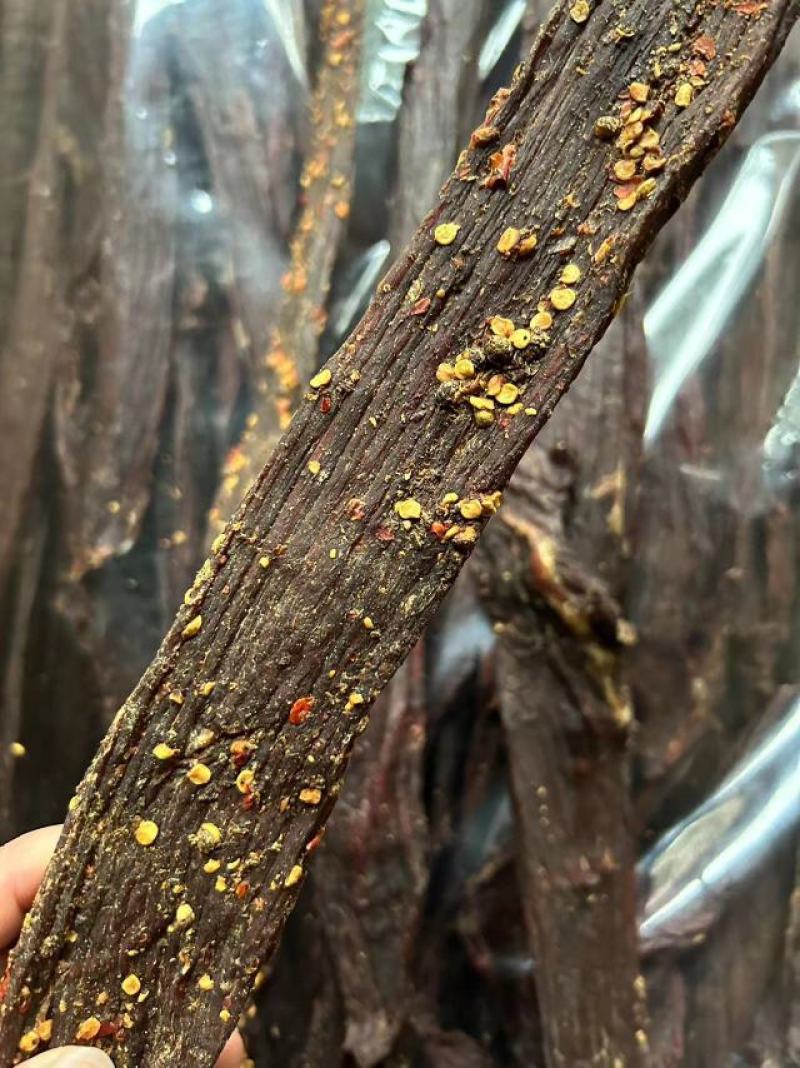 风干牛肉牛肉干五香麻辣肉干卤味口感好现货供应品质保证