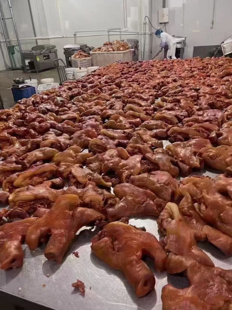 卤猪头肉全熟卤猪头带核桃肉带拱嘴价格不贵当季热卖
