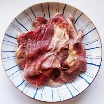 牛肉筋，筋头巴脑原料，价格合适，质量保证，一手货源